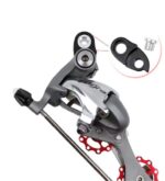 Bicycle derailleur hanger extender